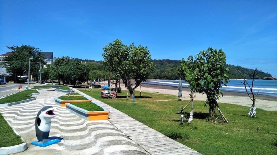 Ahlen Pangandaran Hotel Kültér fotó